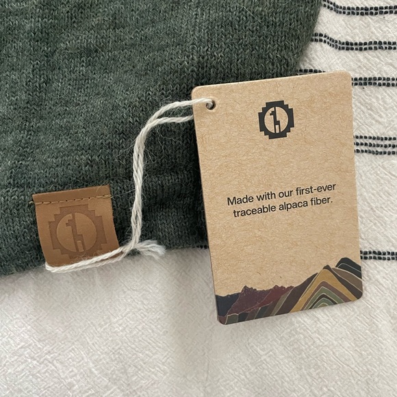 NWT Paka Apparel handmade hoodie sweater in eucalyptus - Picture 2 of 6